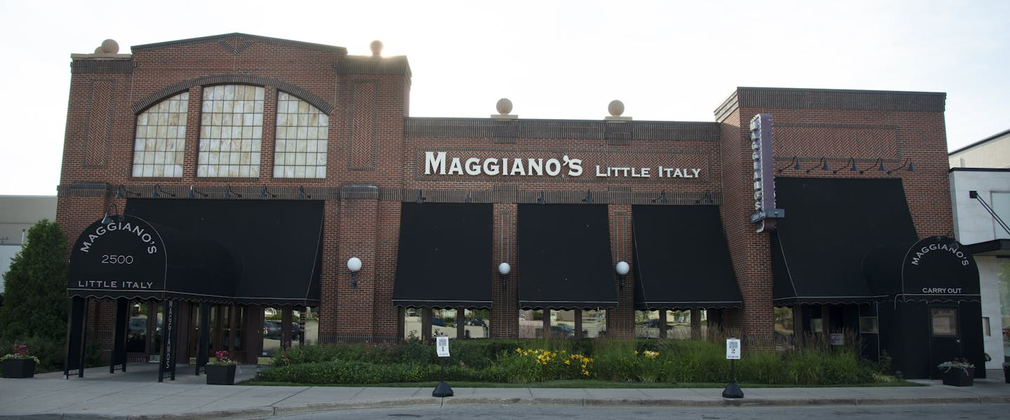 Exterior of Maggiano's at Mayfair Mall in Milwaukee