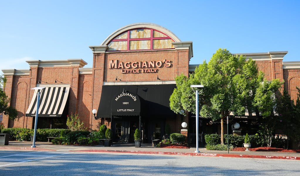 Exterior of Cumberland Mall Maggiano's location